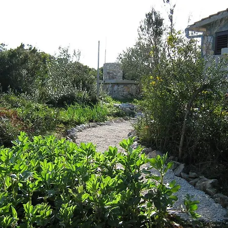 Traditional In Zizanj With Private Garden Otok Zizanj