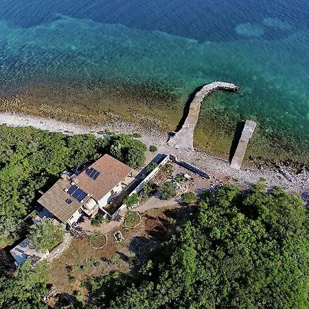 Traditional In Zizanj With Private Garden Otok Zizanj